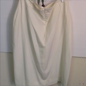 Women’s Skirt Egyptian Cream Pencil sz 42 NWT
